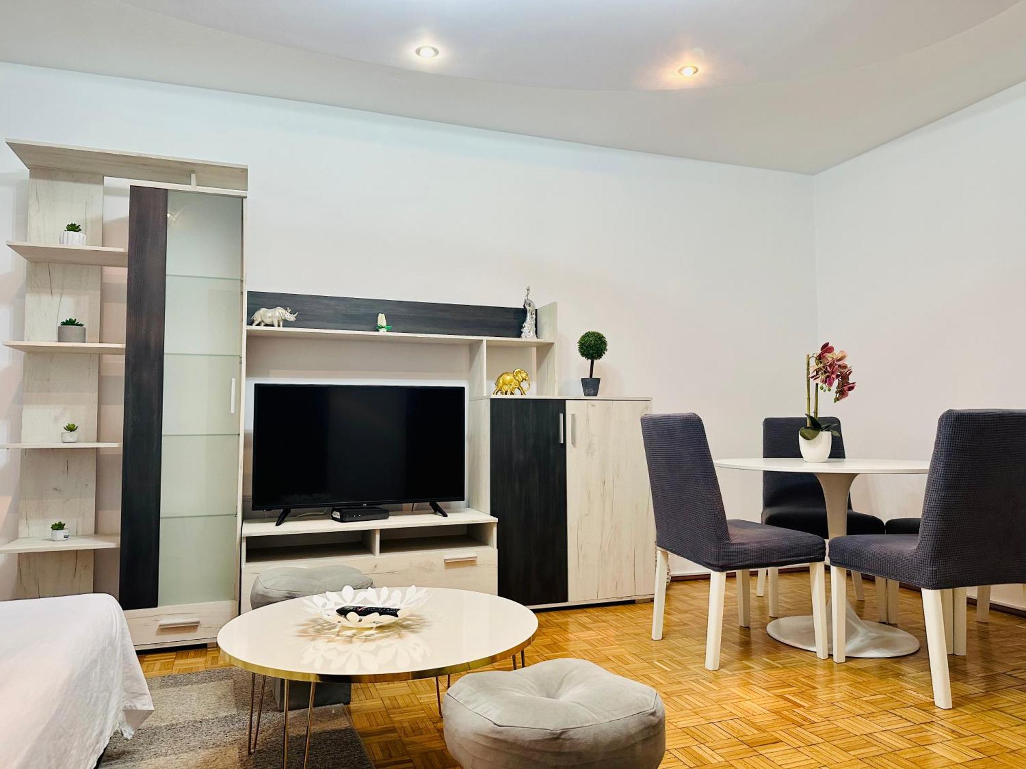 Chic Comfort 1Bdr With Landmark View - Concerthall Bucareste Exterior foto