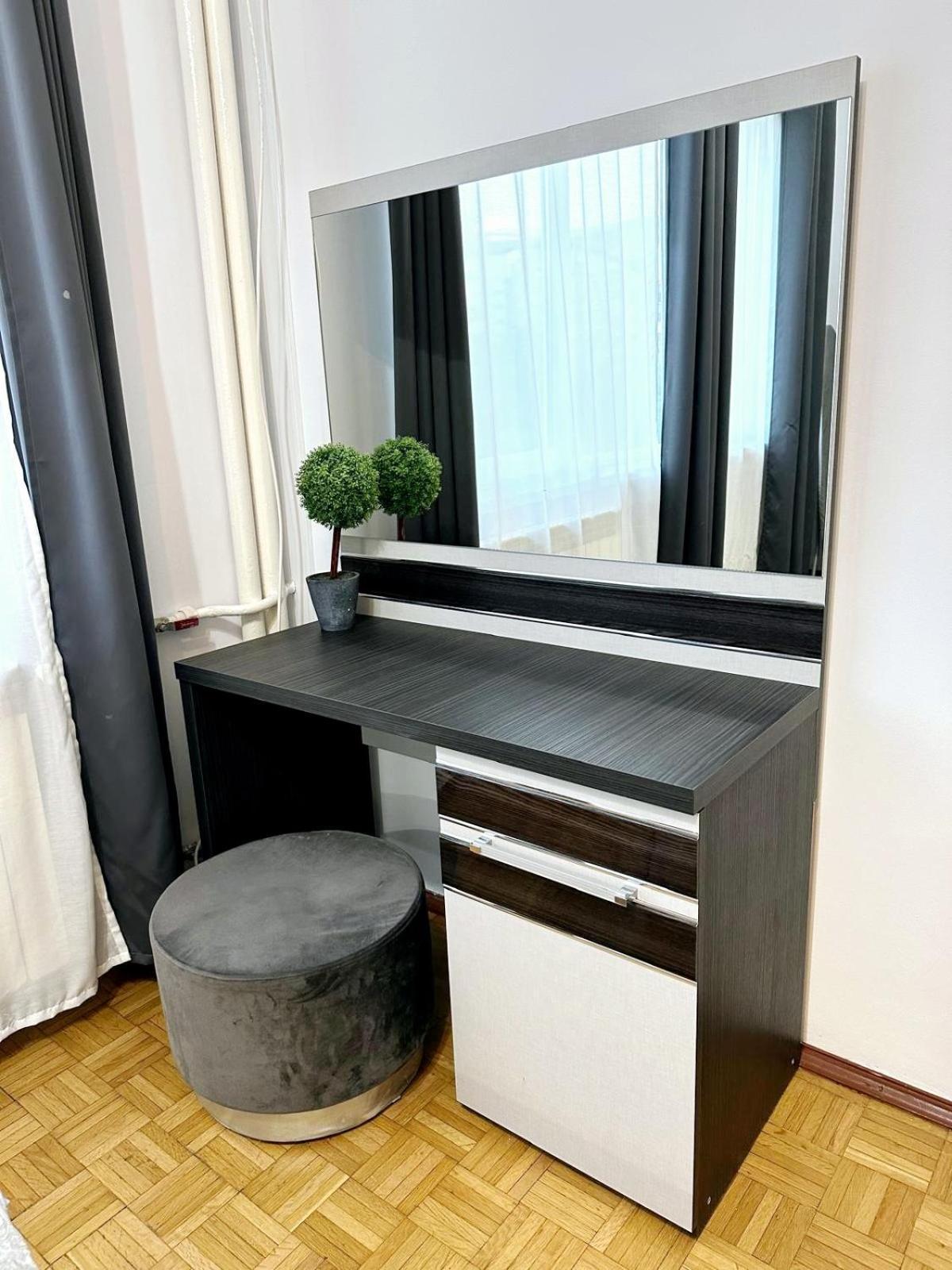 Chic Comfort 1Bdr With Landmark View - Concerthall Bucareste Exterior foto